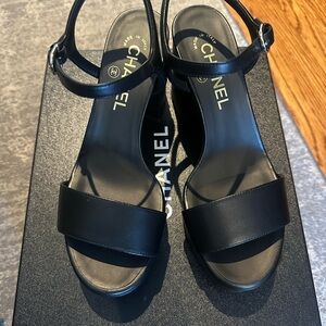 CHANEL Cocochella Black Leather 90mm Platform Sandals Like New